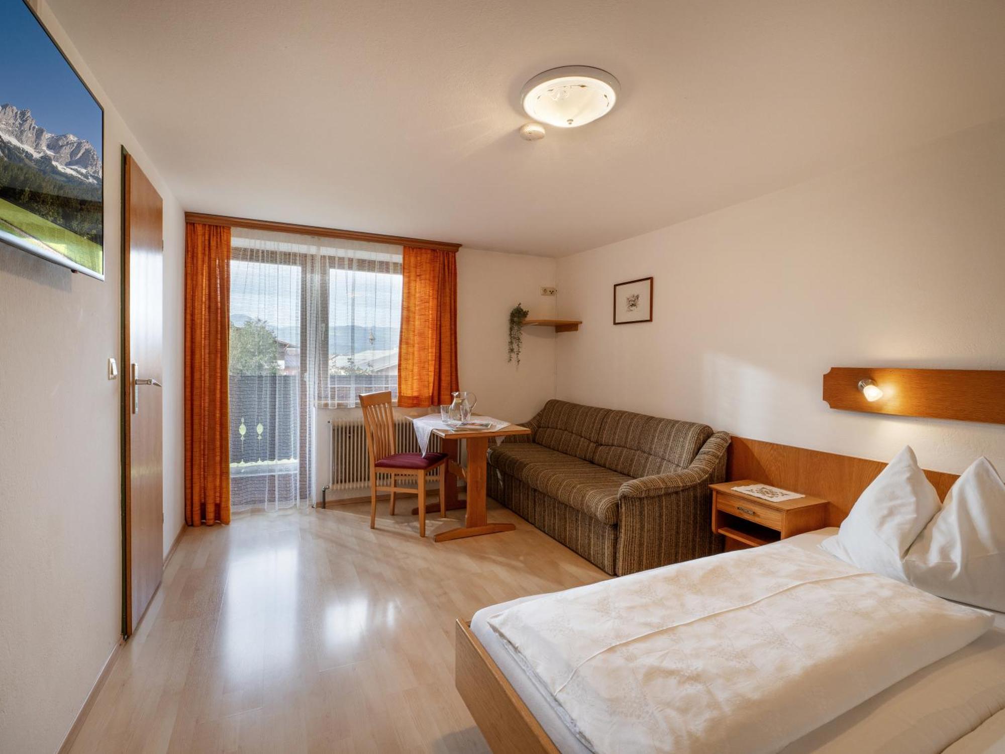 Apartment-Pension Schmiedererhof Sankt Johann in Tirol Eksteriør bilde