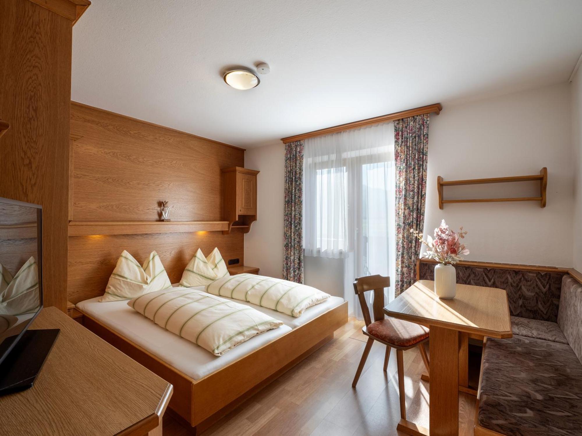 Apartment-Pension Schmiedererhof Sankt Johann in Tirol Eksteriør bilde