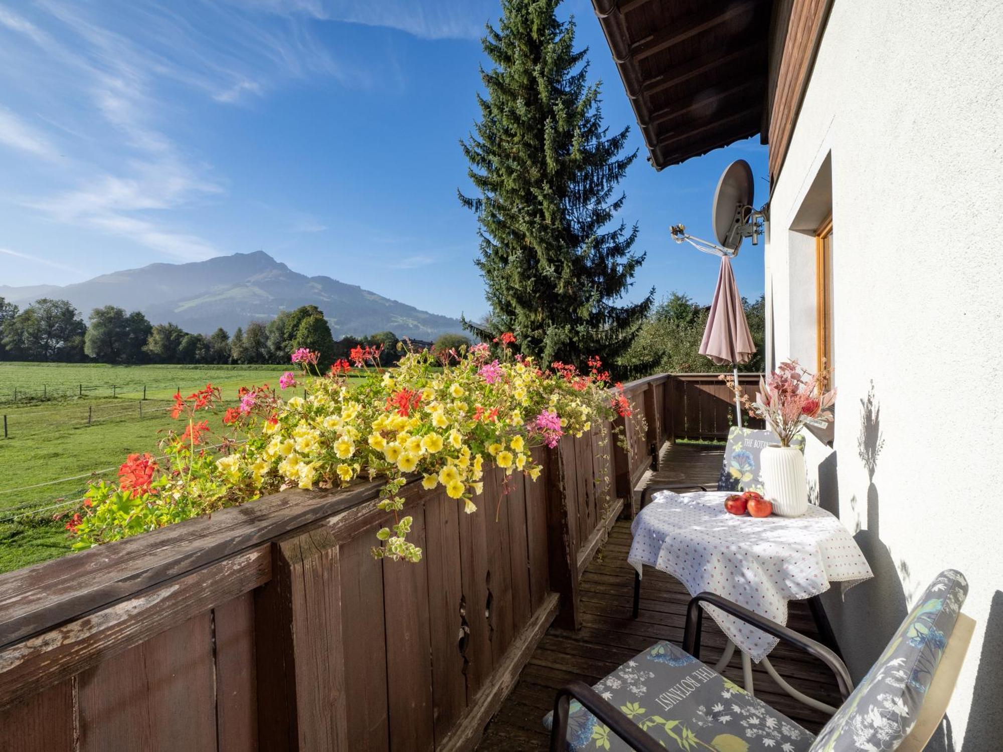 Apartment-Pension Schmiedererhof Sankt Johann in Tirol Eksteriør bilde